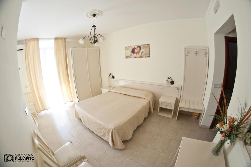 Rs San Sebastiano Holidays Acireale Pokoj fotografie